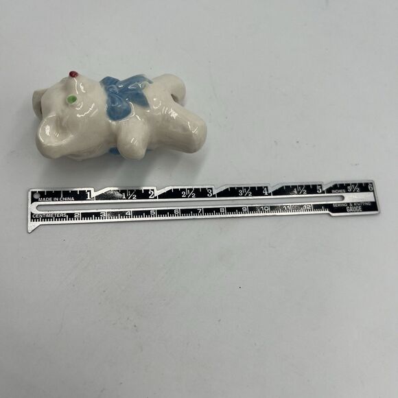 Rare Vintage Macrame Bead Ceramic Baby Bear Boy Blue Stuffy Lovie Bow Figurine - Picture 4 of 5